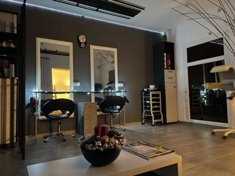 Aqua Apartman Satu Mare Eksteriør billede