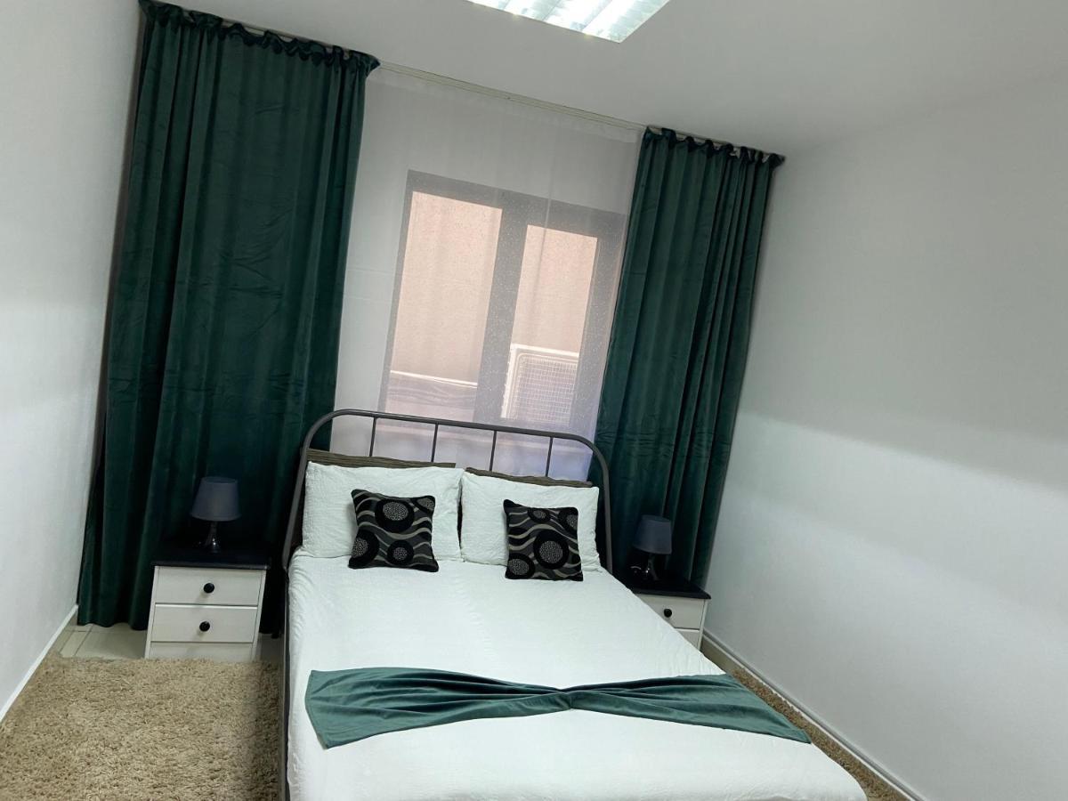 Aqua Apartman Satu Mare Eksteriør billede