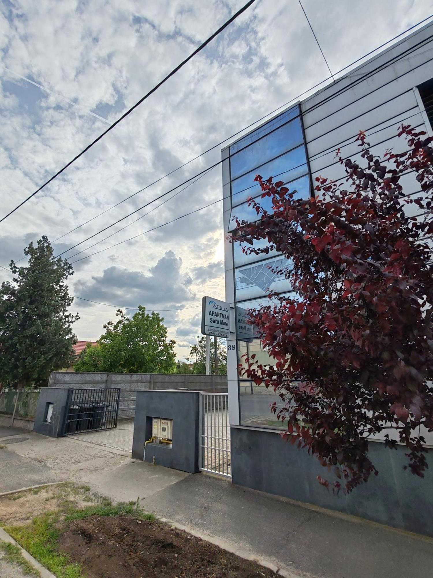 Aqua Apartman Satu Mare Eksteriør billede